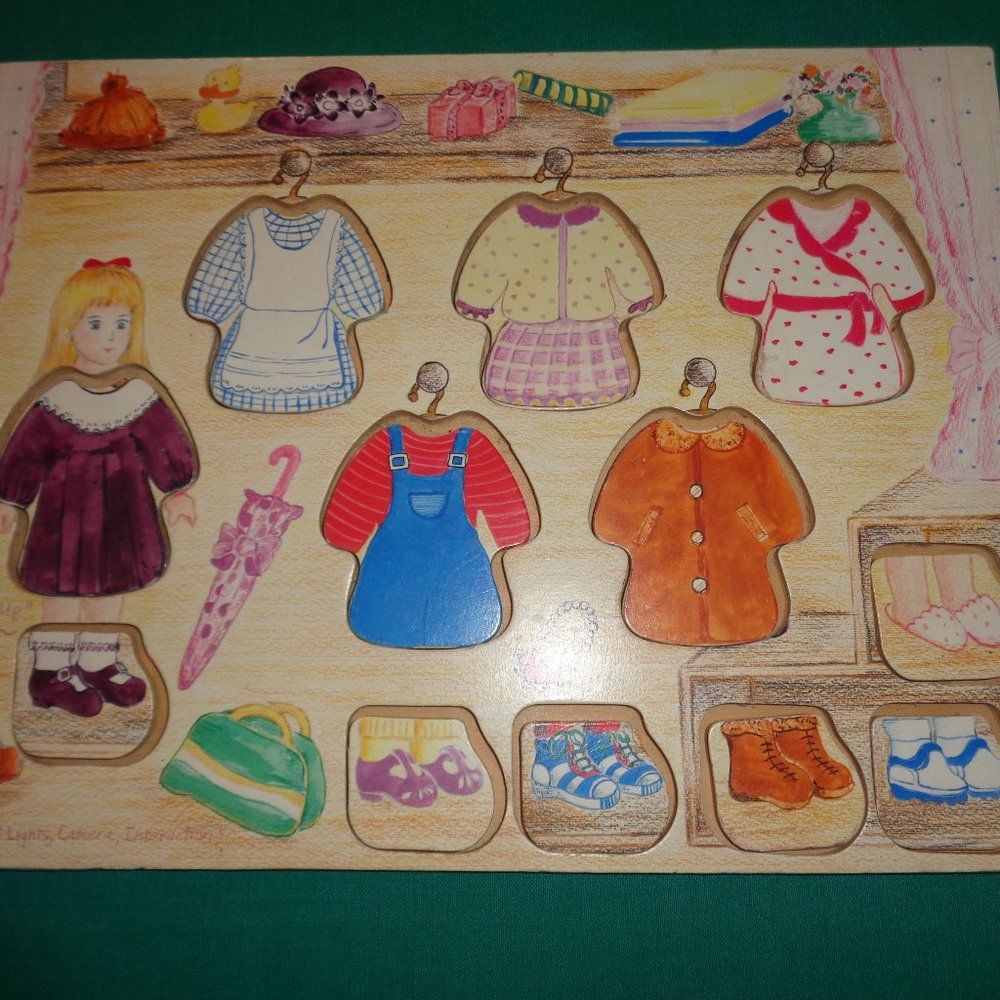2 Wood Learning Puzzles - Picture 2 of 2